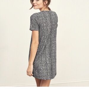 Abercrombie & Fitch Ribbed Short Sleeve Knit Dress Dark Gray & White Size XS